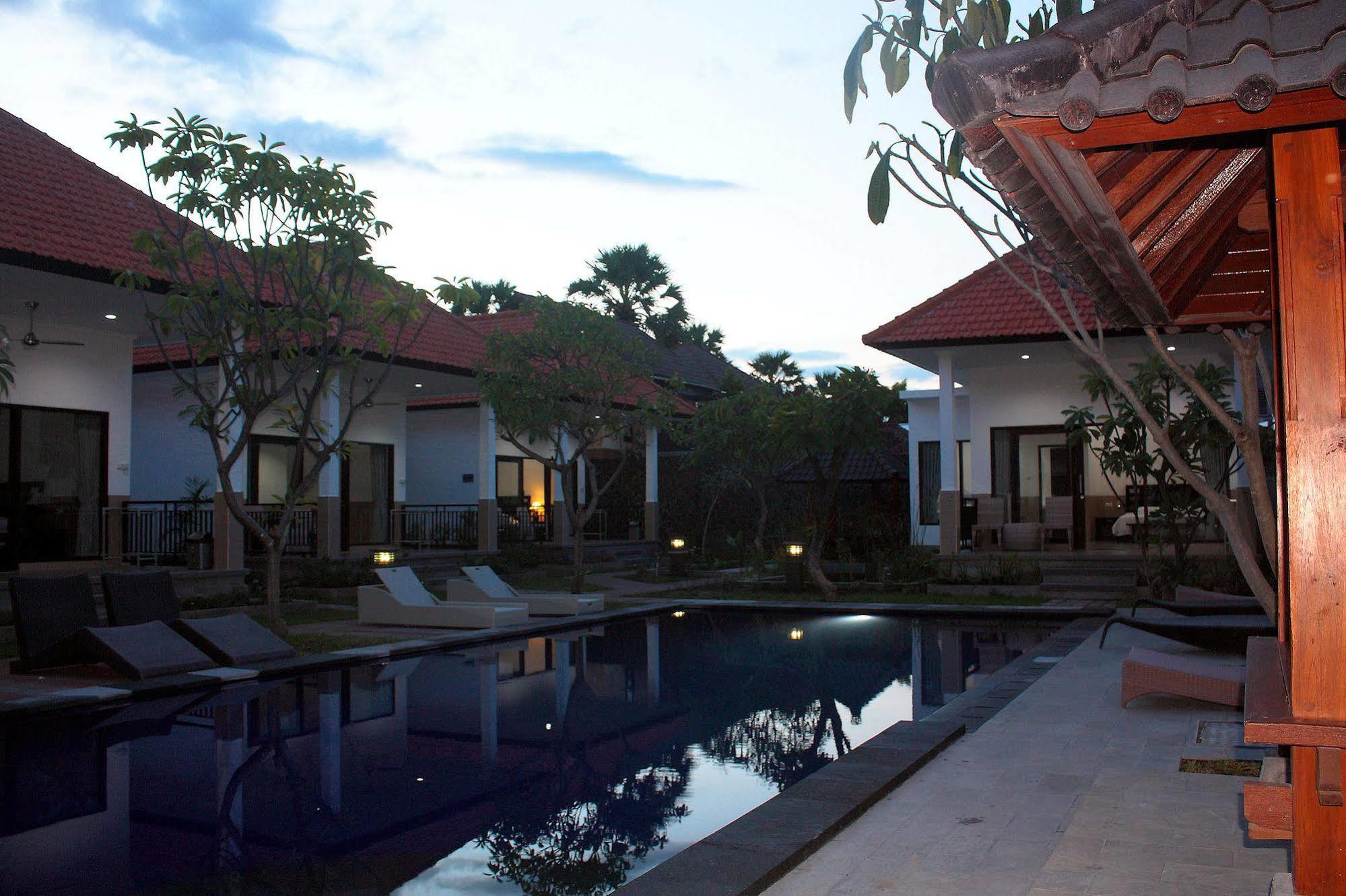 Ocean View Tulamben Dive & Resort Экстерьер фото